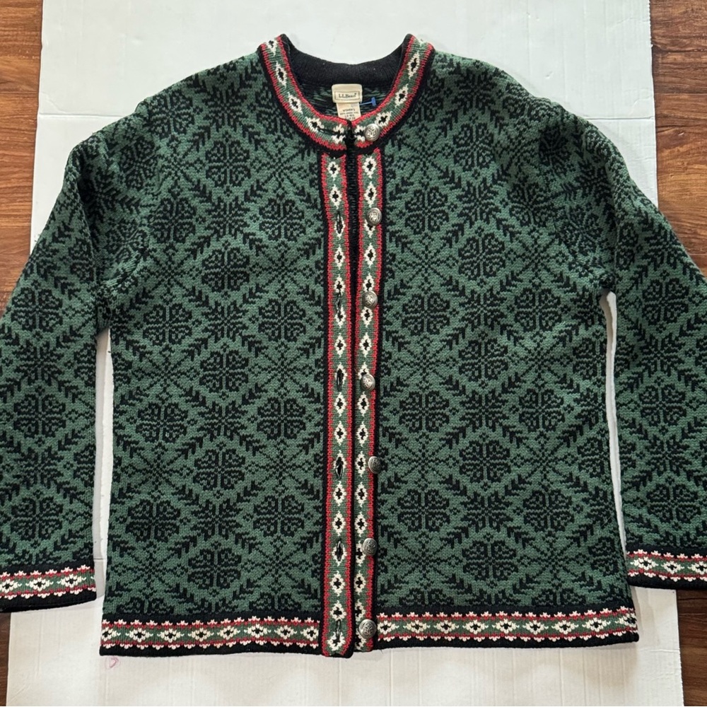 Vintage LL. Bean 100% Merino Wool  Nordic Cardigan Sweater Sz L